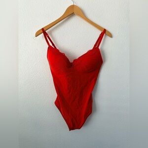SKIMS Fits Everybody Lace Push Up Thong Bodysuit Red Cayenne Sz Small